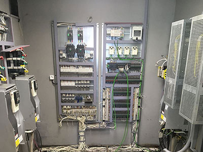 Восстановление аппаратной управления контейнерного крана с применением частотных преобразователей и контроллеров Шнайдер Электрик